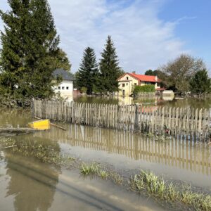 Pomoc dětským domovům postiženým povodněmi