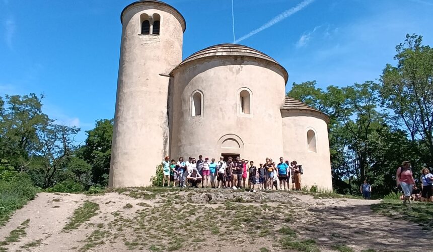 Celoškolní exkurze č. 5 – hora Říp